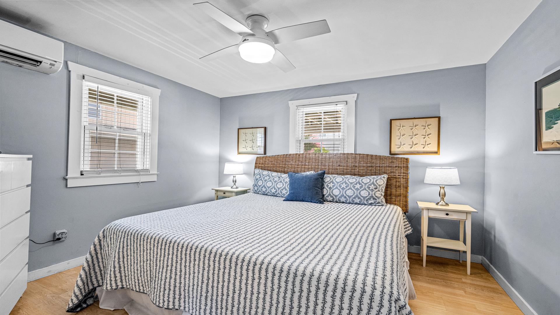 389 95th Street, Stone Harbor (Center)