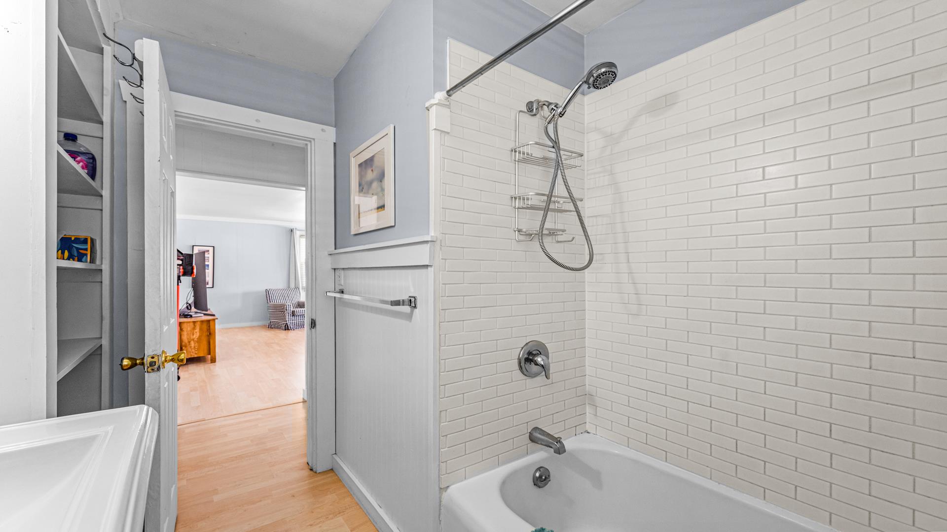 389 95th Street, Stone Harbor (Center)