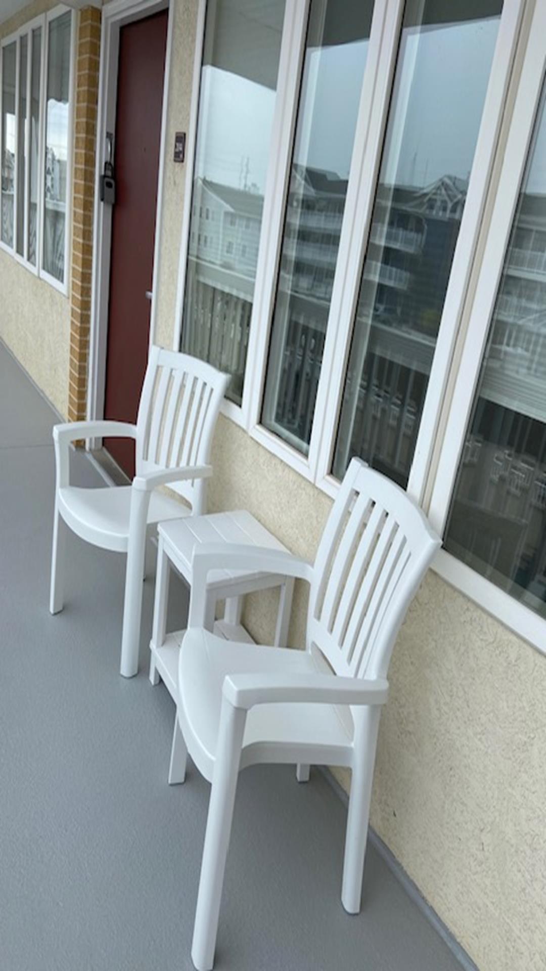 7888 Dune Drive, Avalon (1 Block to Beach)