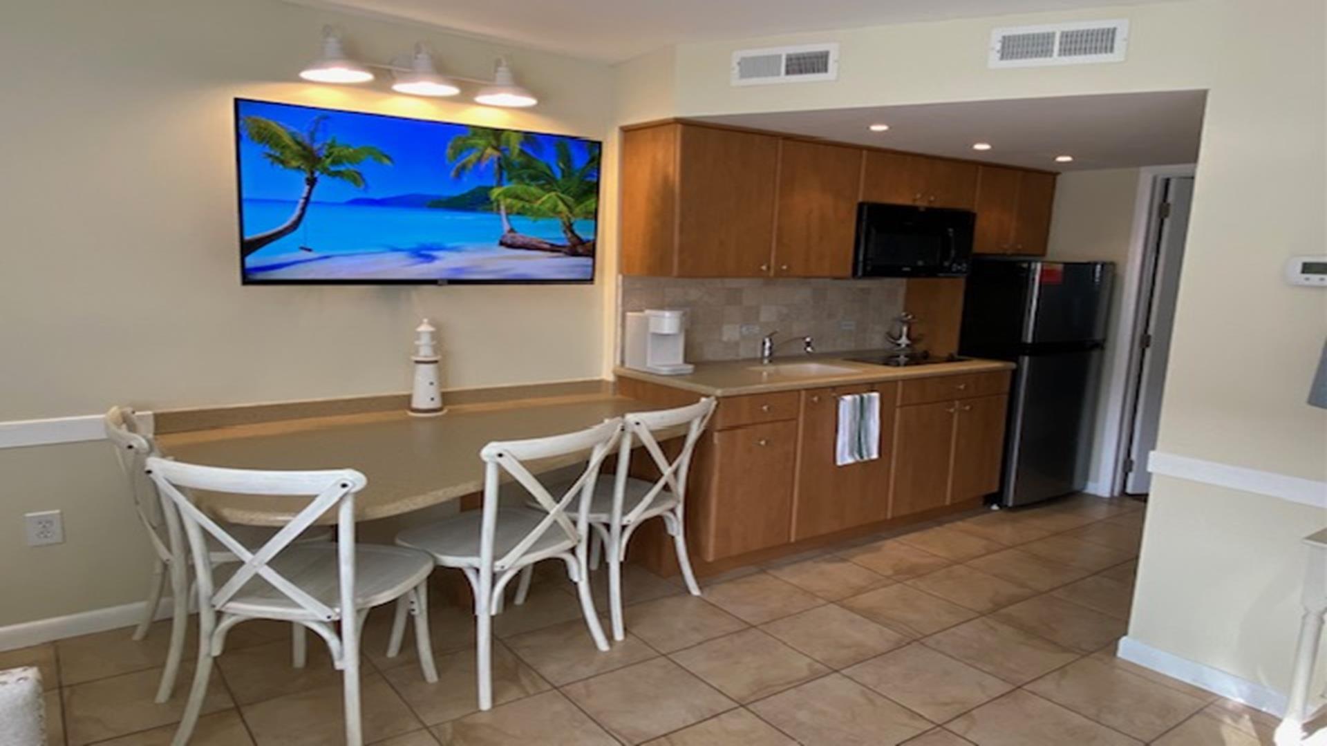 7888 Dune Drive, Avalon (1 Block to Beach)