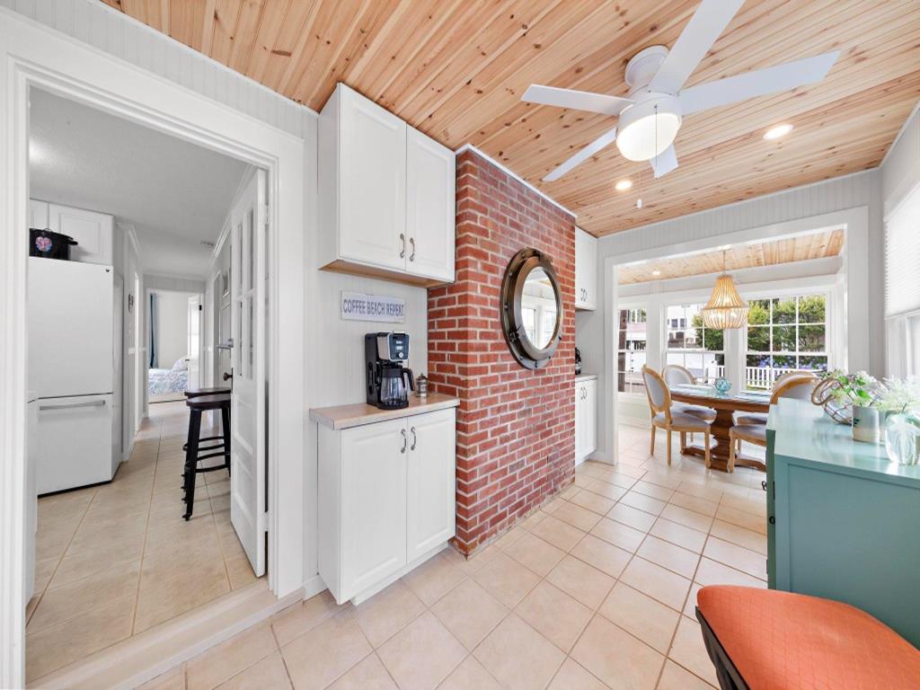 26 W. Delaware Avenue, Beach Haven Terrace (Bay Side)