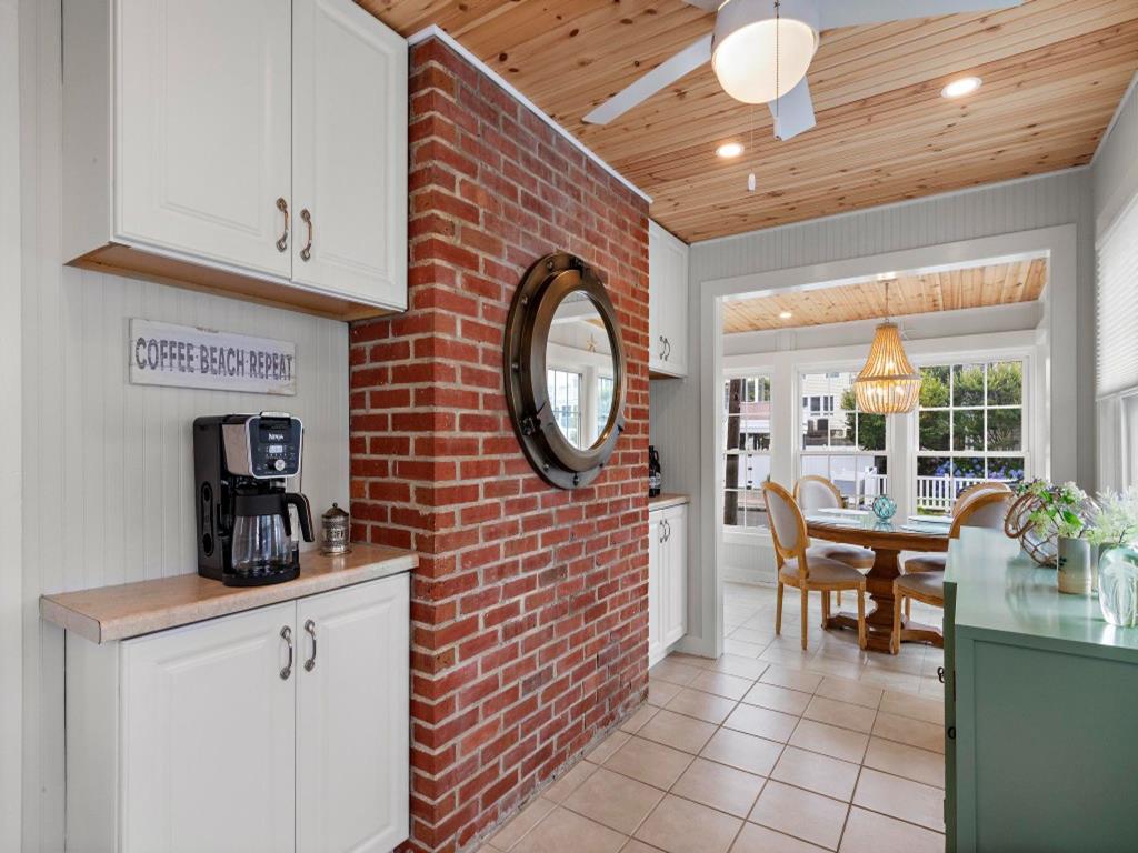 26 W. Delaware Avenue, Beach Haven Terrace (Bay Side)