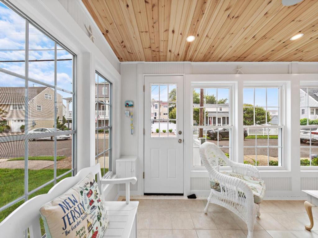 26 W. Delaware Avenue, Beach Haven Terrace (Bay Side)