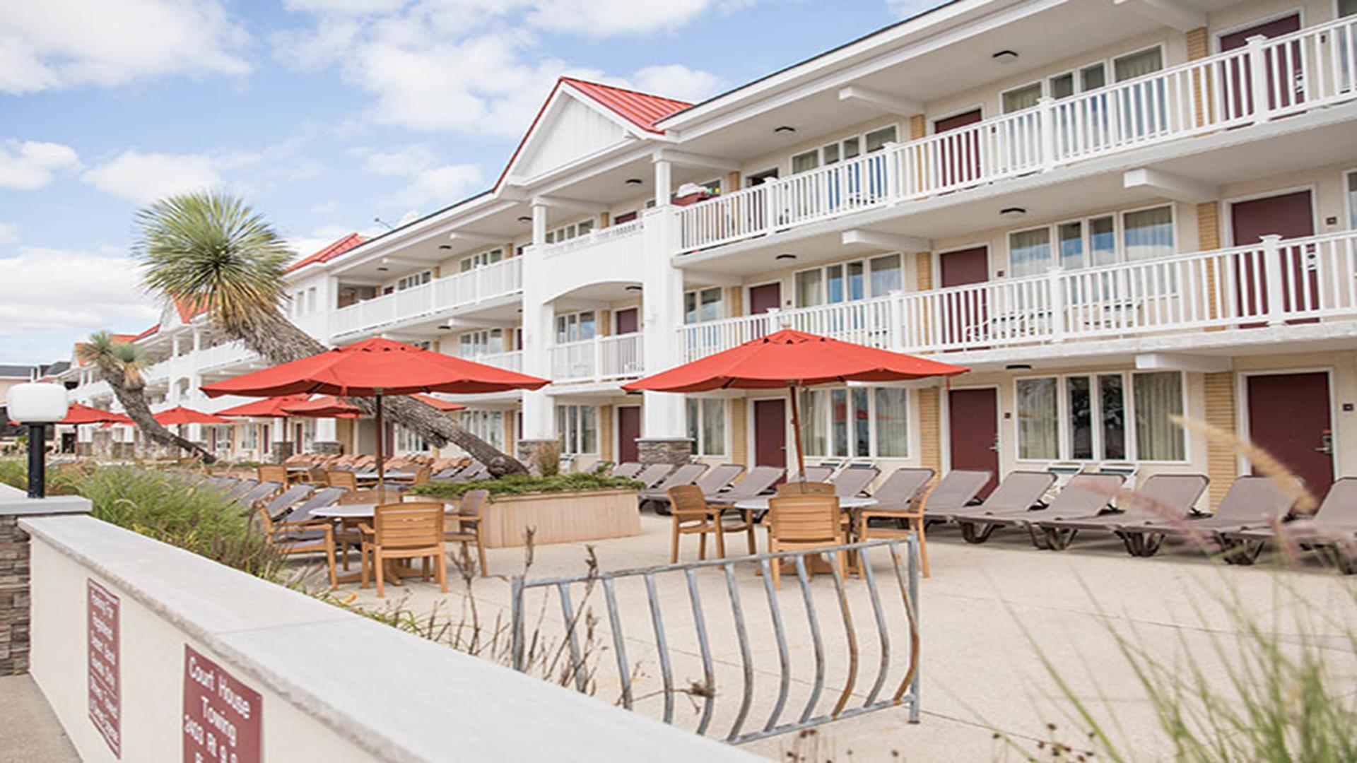 7888 Dune Drive, Avalon (1 Block to Beach)