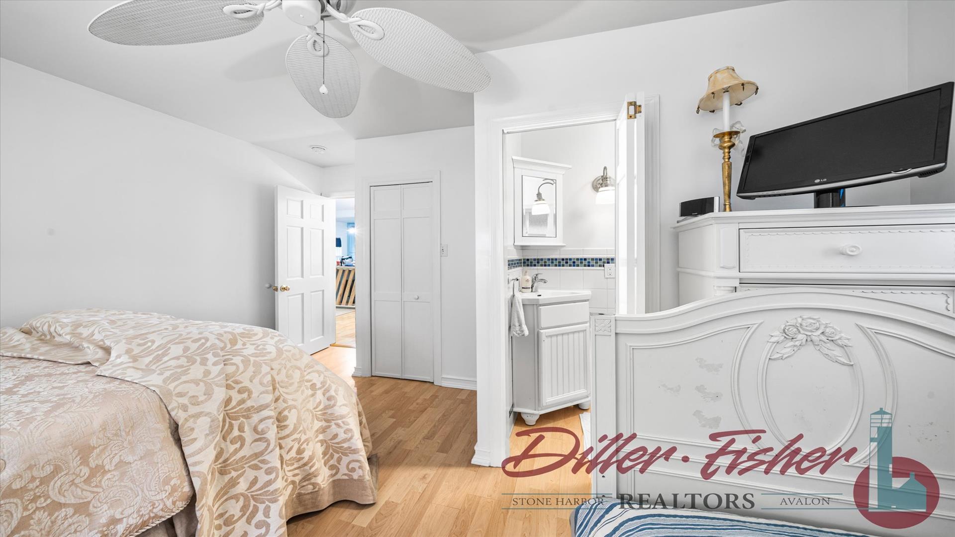 222 108th street, Stone Harbor (Mid-Island)