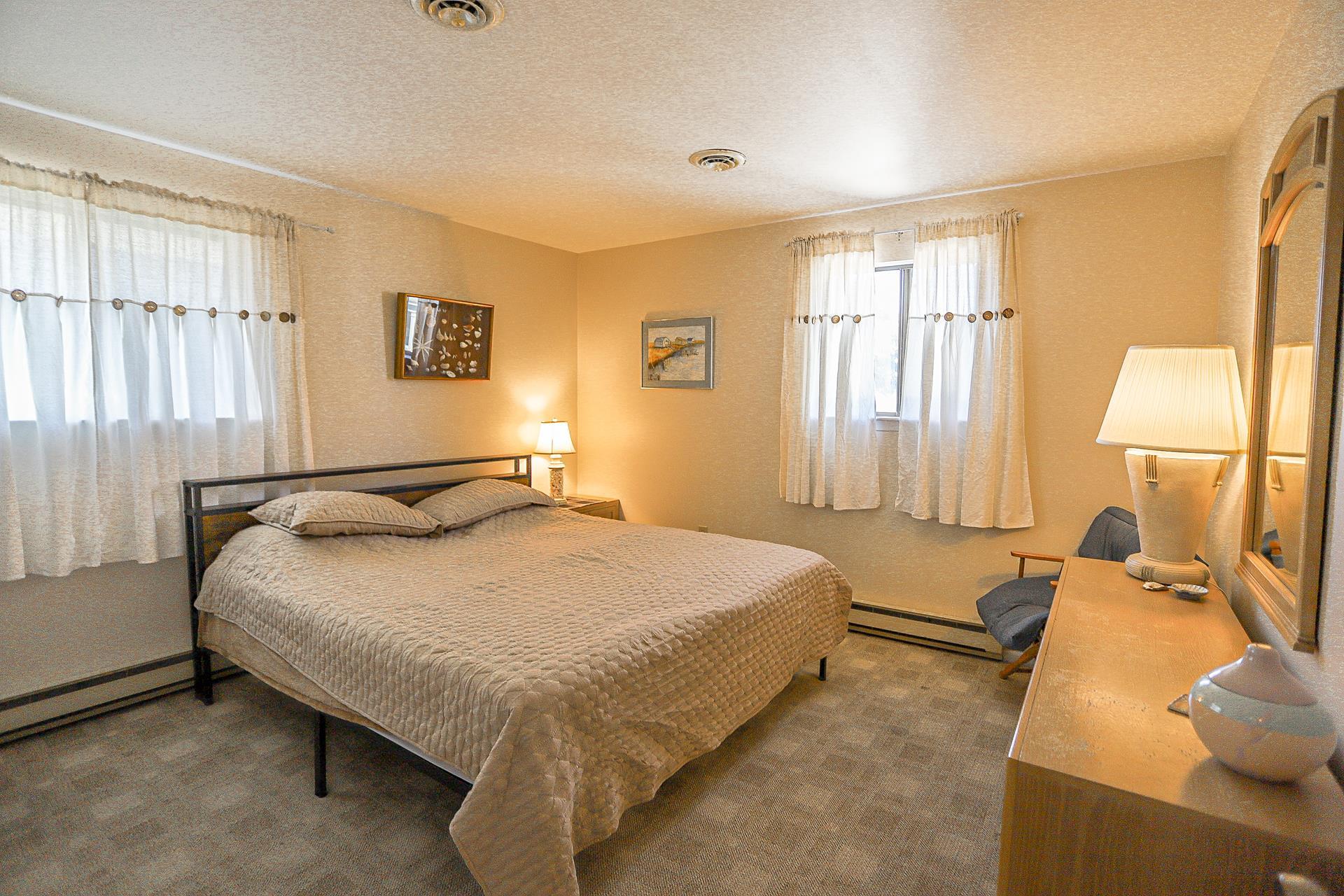 2358 First Avenue, Avalon | COMPASS RE - Avalon