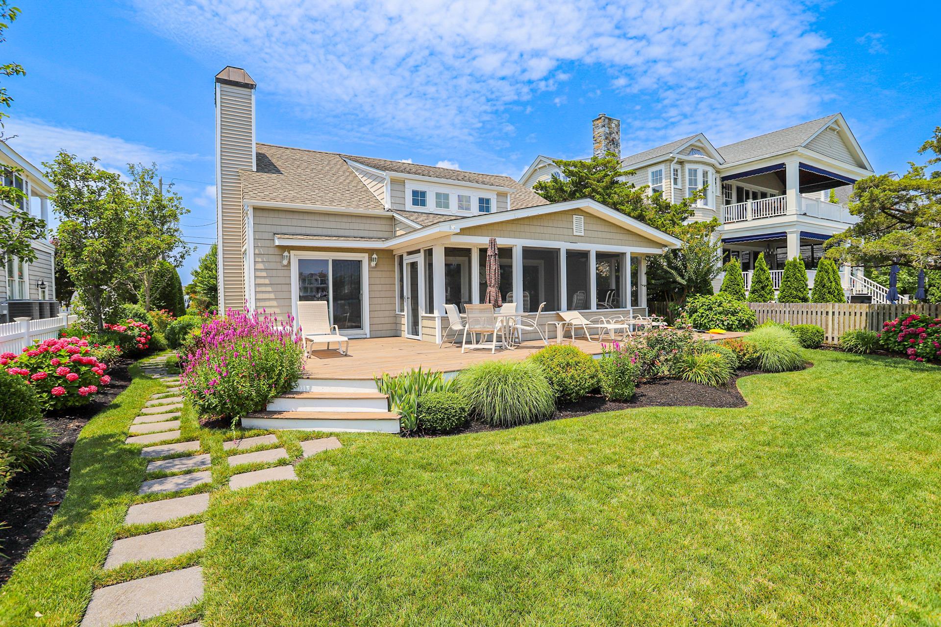 10620 Corinthian Drive, Stone Harbor (Bay Front)