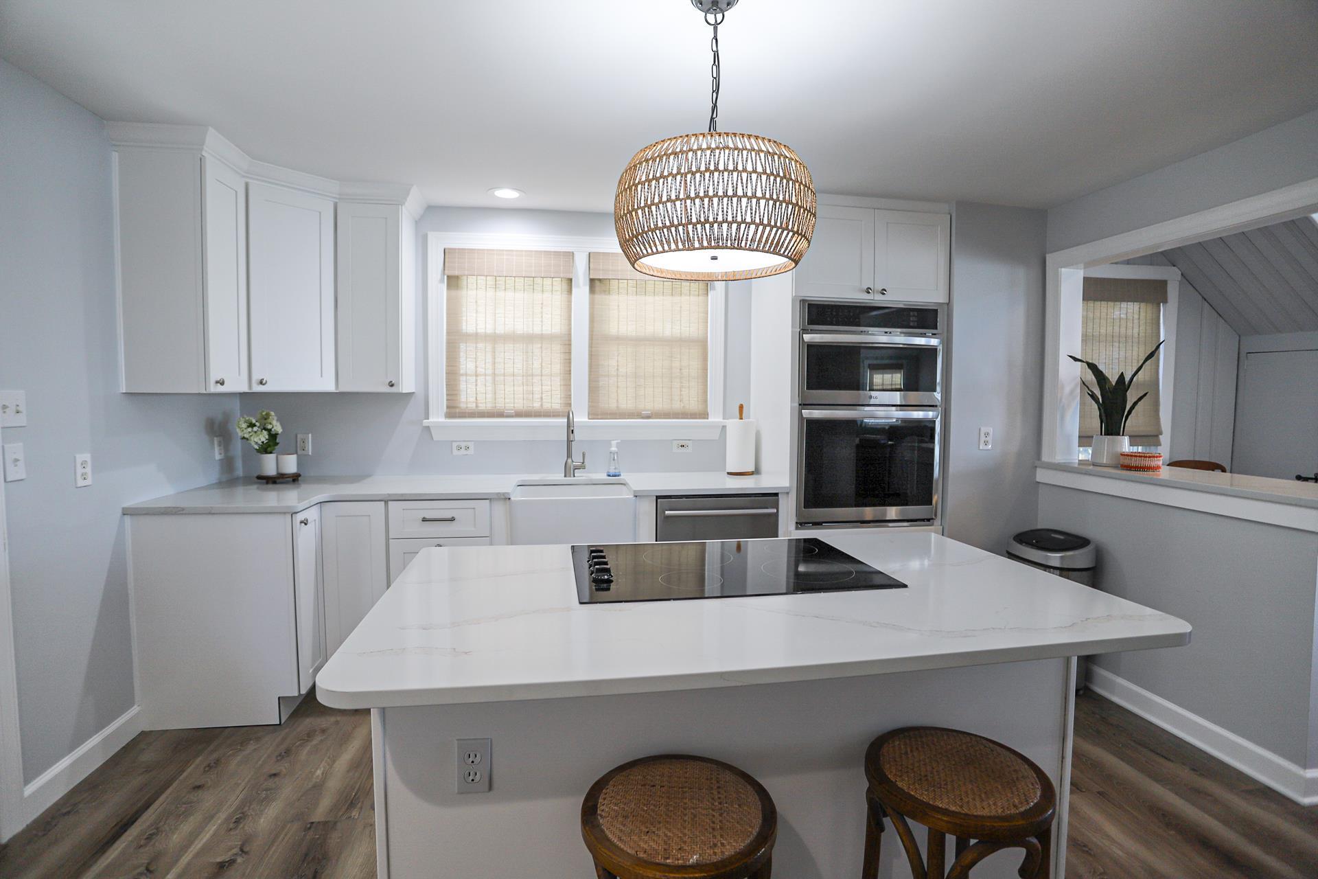 10620 Corinthian Drive, Stone Harbor (Bay Front)