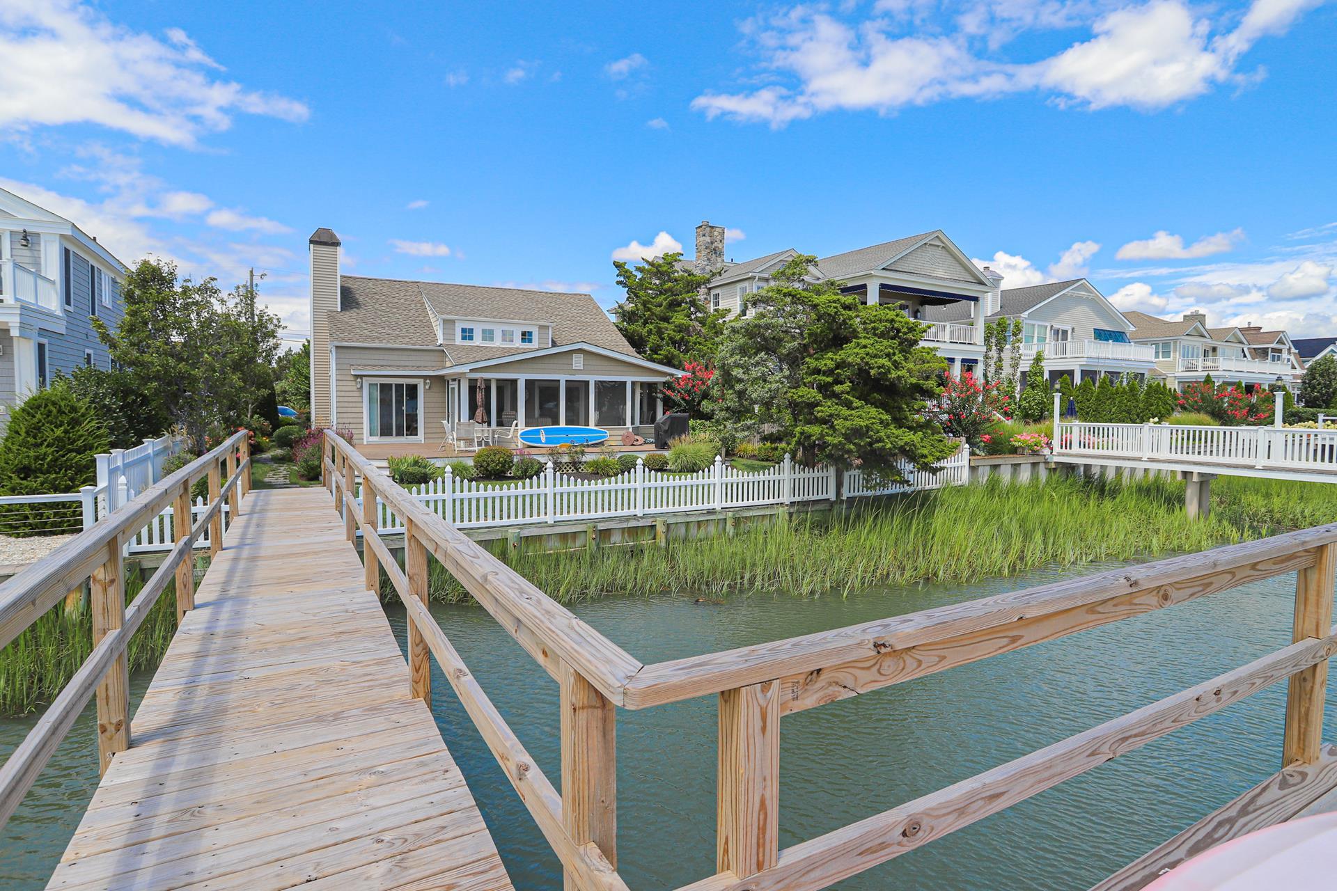 10620 Corinthian Drive, Stone Harbor (Bay Front)