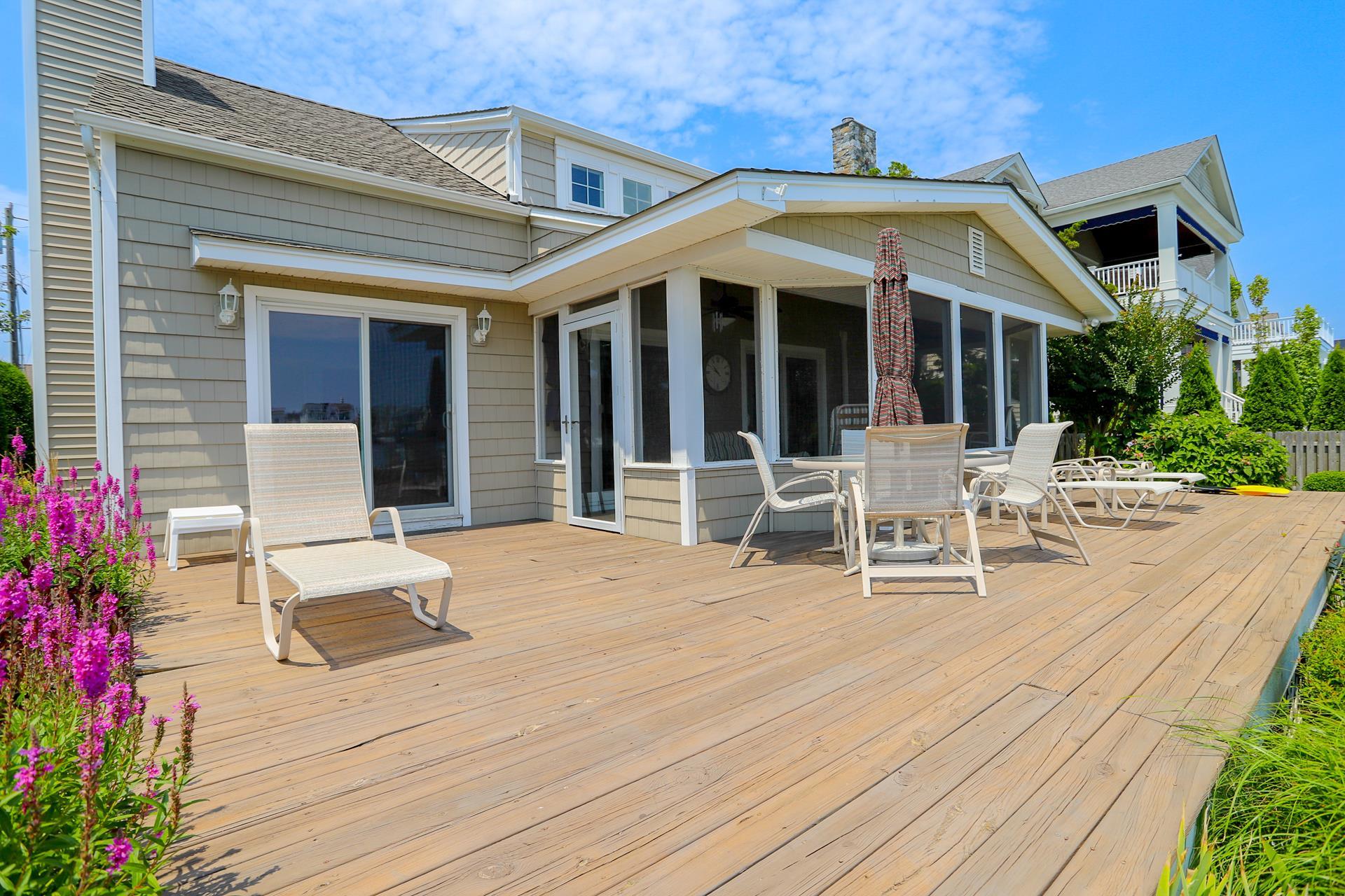 10620 Corinthian Drive, Stone Harbor (Bay Front)