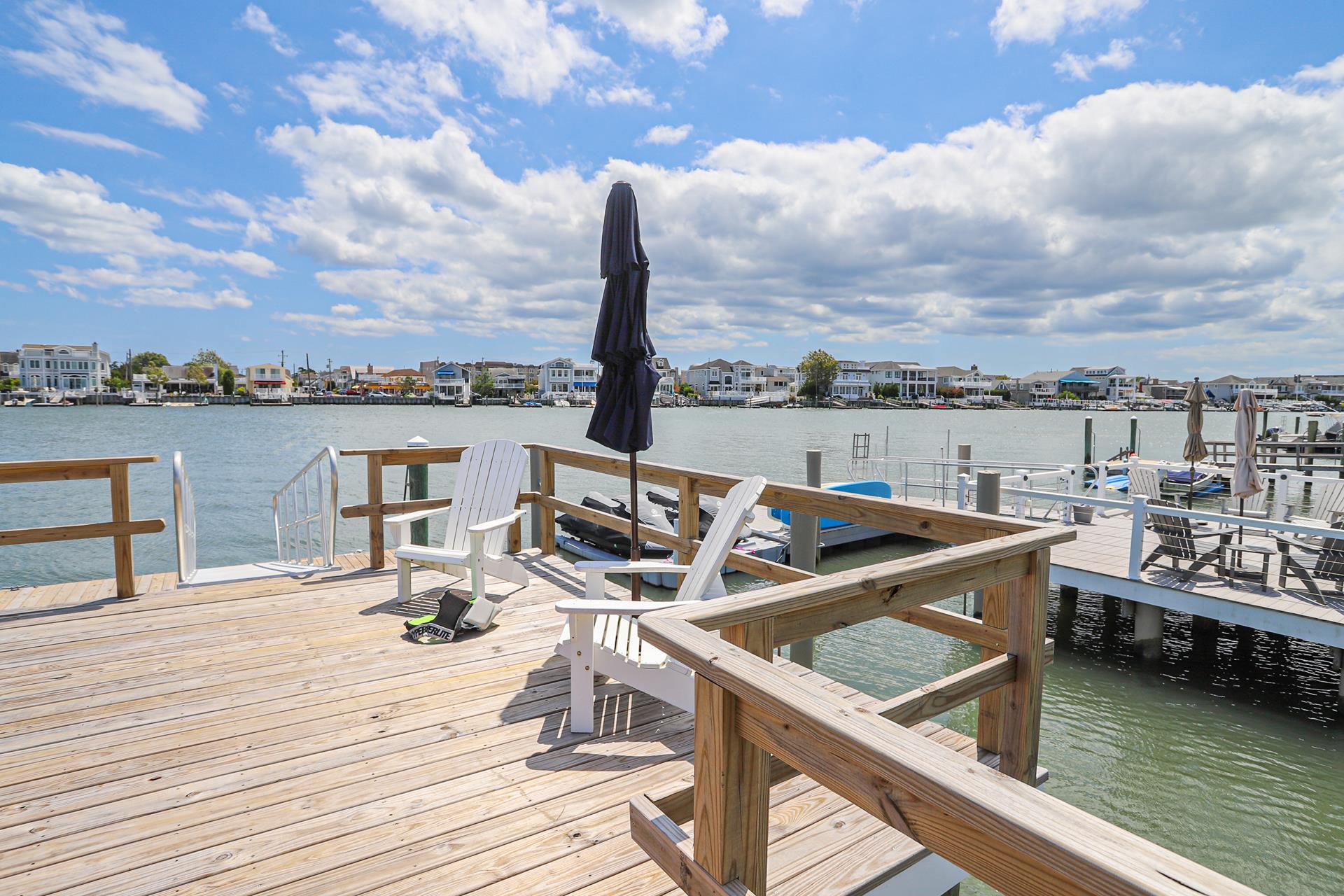 10620 Corinthian Drive, Stone Harbor (Bay Front)