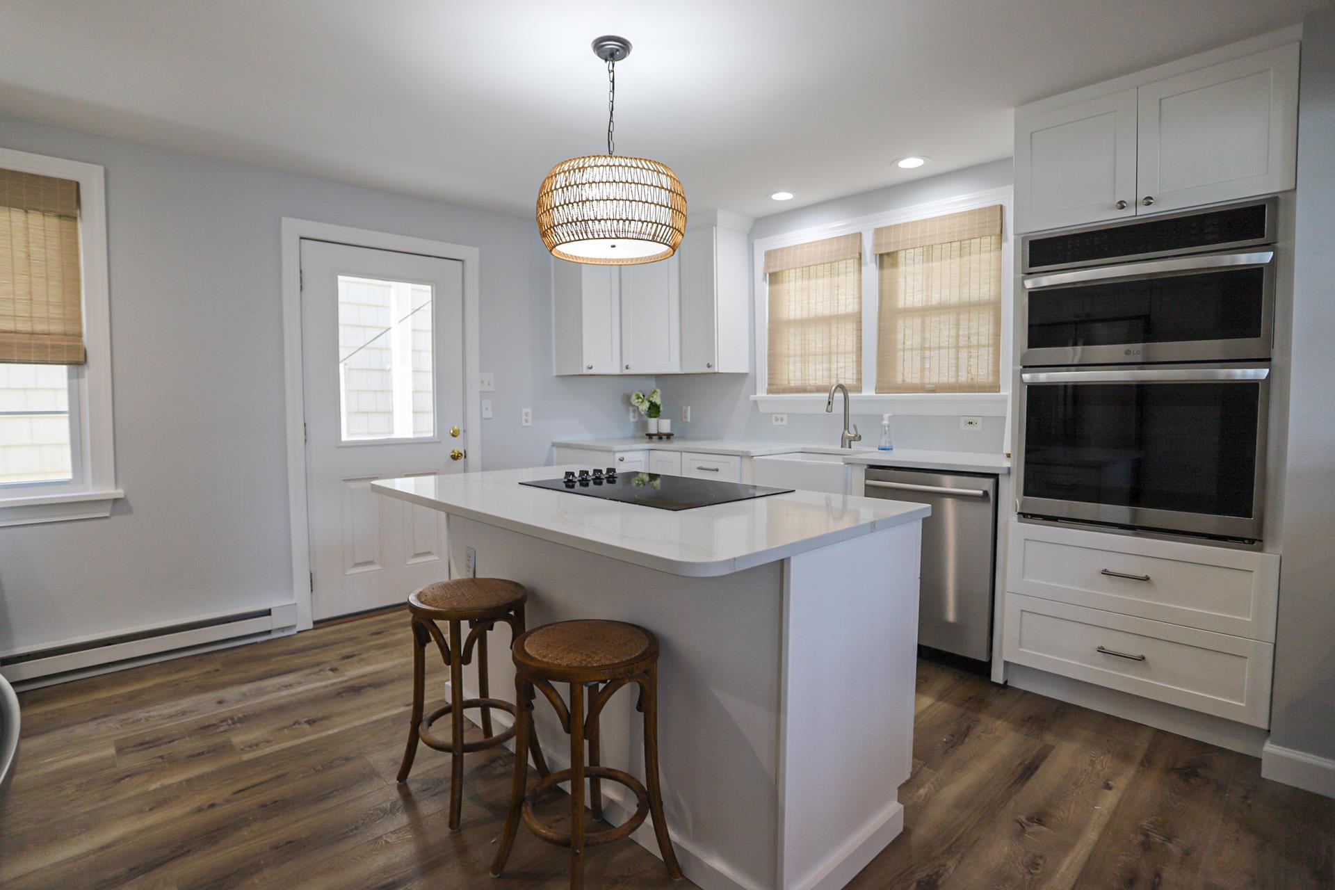 10620 Corinthian Drive, Stone Harbor (Bay Front)