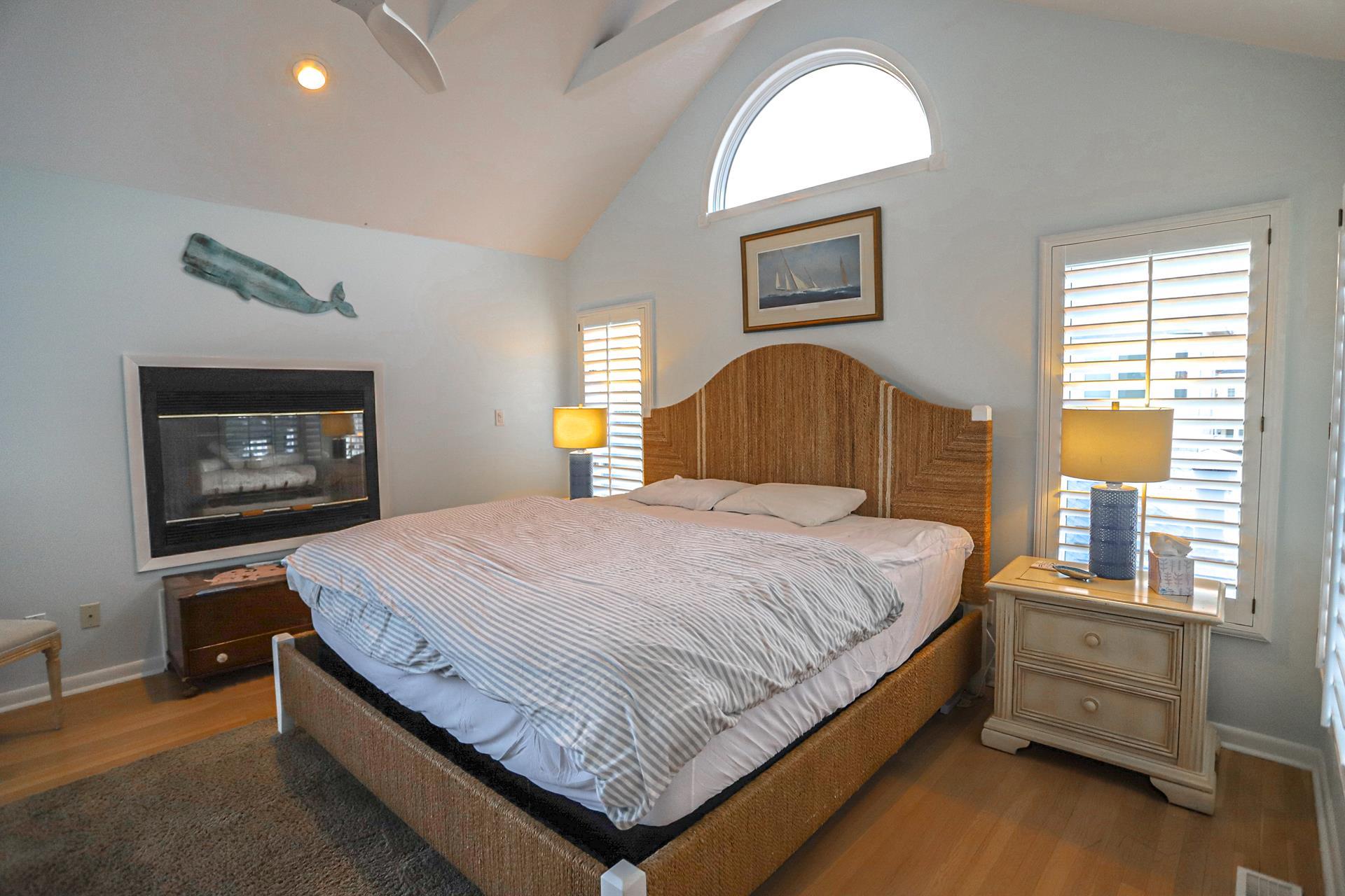 5 108th Street, Stone Harbor (Beach Block)