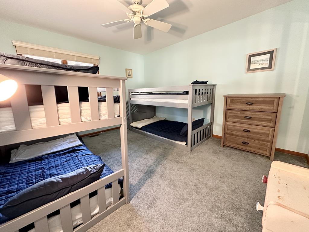 Harbor Paws Retreat-Walking to Pet Friendly Beach | Photo 14