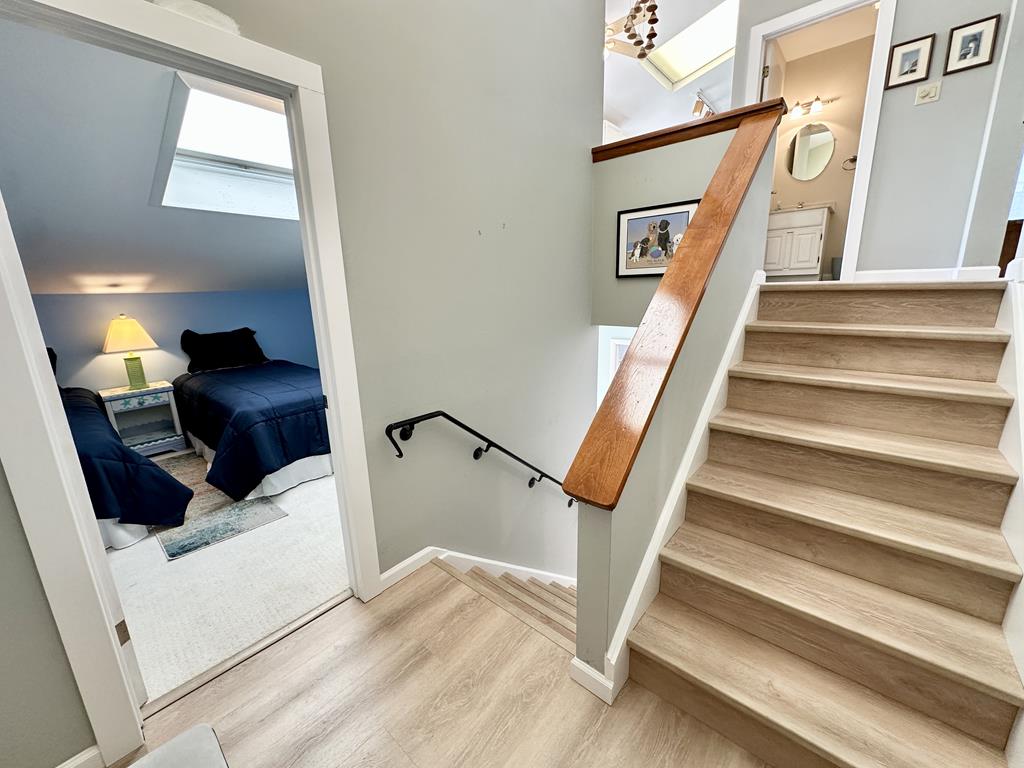 Harbor Paws Retreat-Walking to Pet Friendly Beach | Photo 18