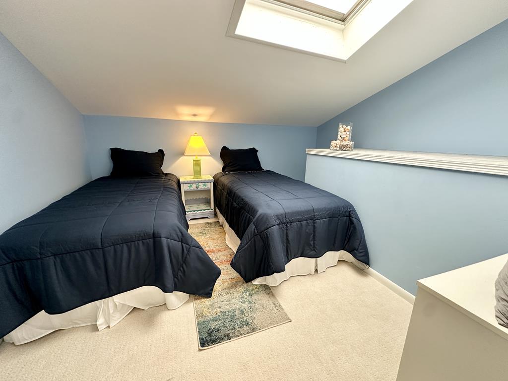 Harbor Paws Retreat-Walking to Pet Friendly Beach | Photo 19