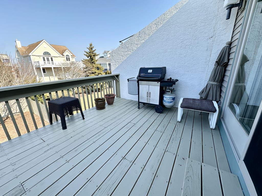 Harbor Paws Retreat-Walking to Pet Friendly Beach | Photo 31