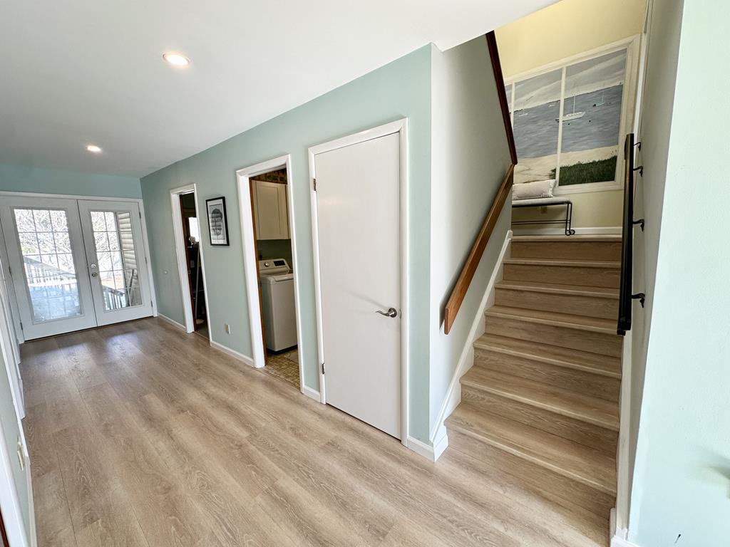 Harbor Paws Retreat-Walking to Pet Friendly Beach | Photo 5