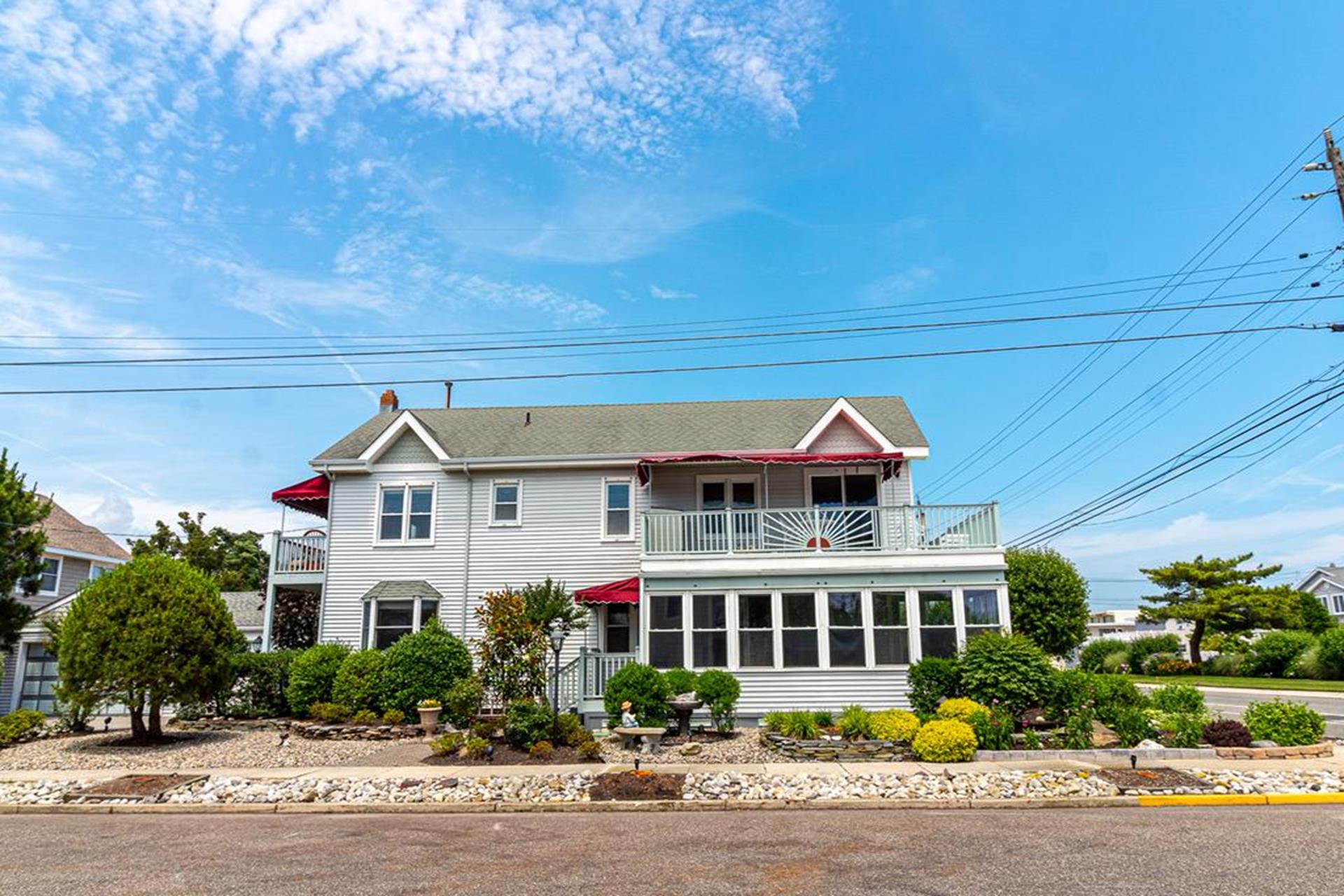 9915 Second Avenue, Stone Harbor