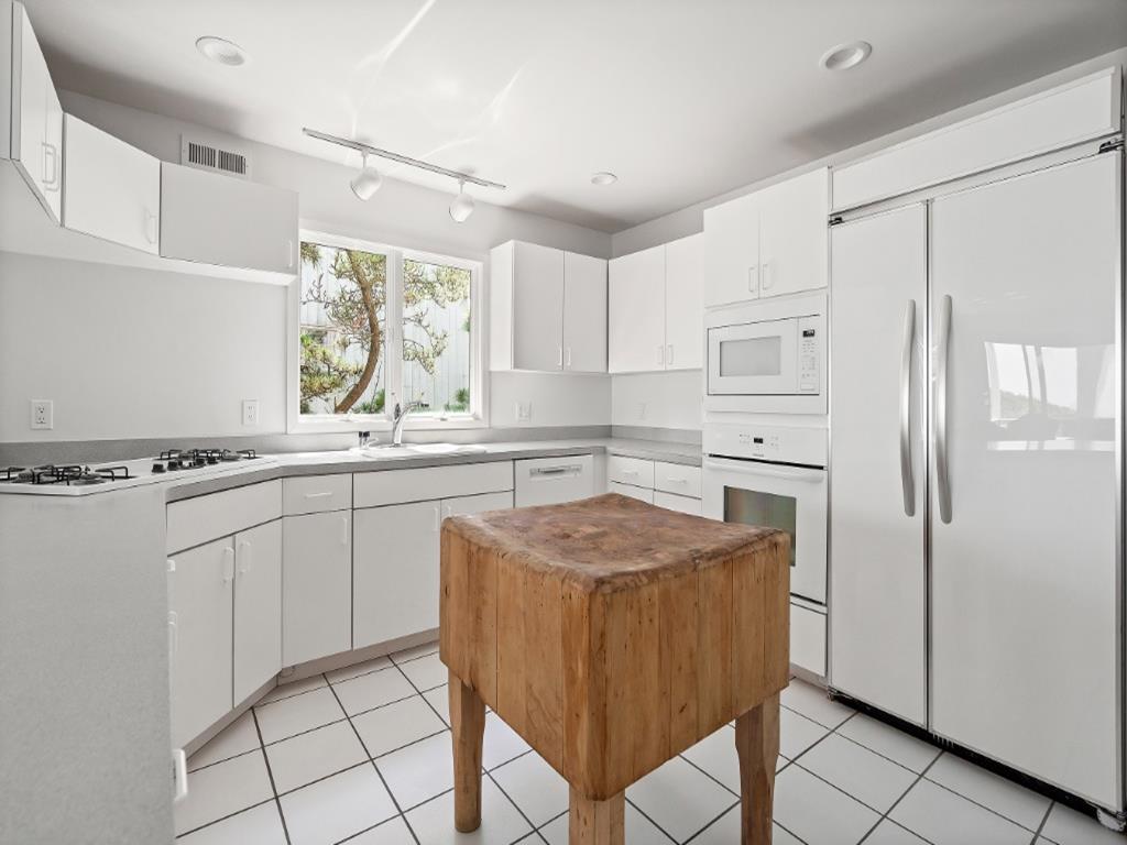 120 E. Bayberry Drive, Peahala Park (Ocean Front)