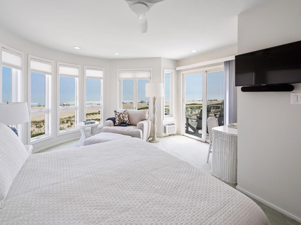 120 E. Bayberry Drive, Peahala Park (Ocean Front)