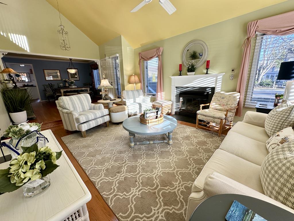 Charming Corner Townhome at Cape Meadows! | Photo 9