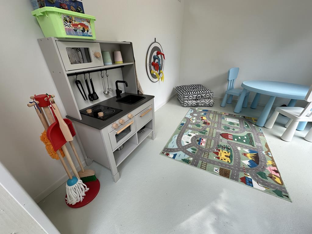 Pet Friendly and Steps to the Bay | Photo 29