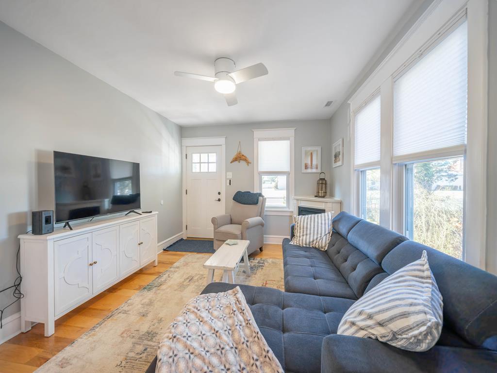 222 Brighton Rd | Photo 4