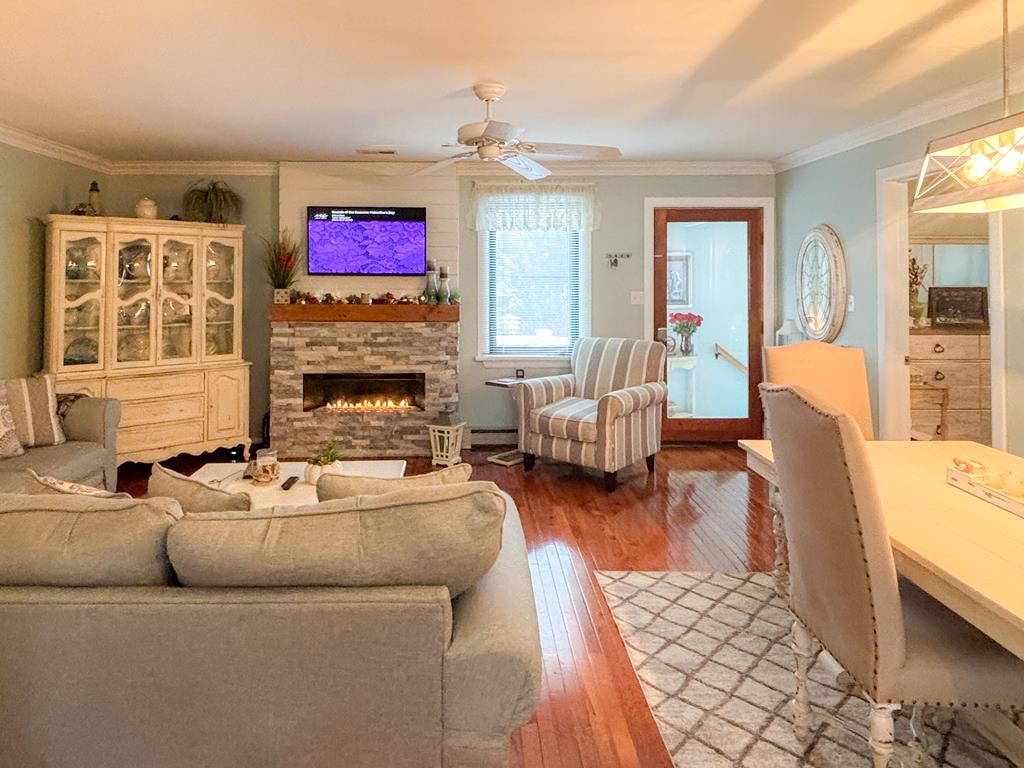 Goldbeaten Place 2nd Floor | Photo 3