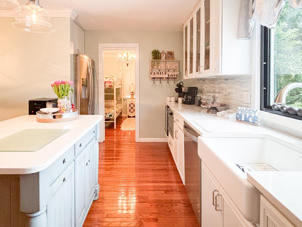 Goldbeaten Place 2nd Floor | Photo 8