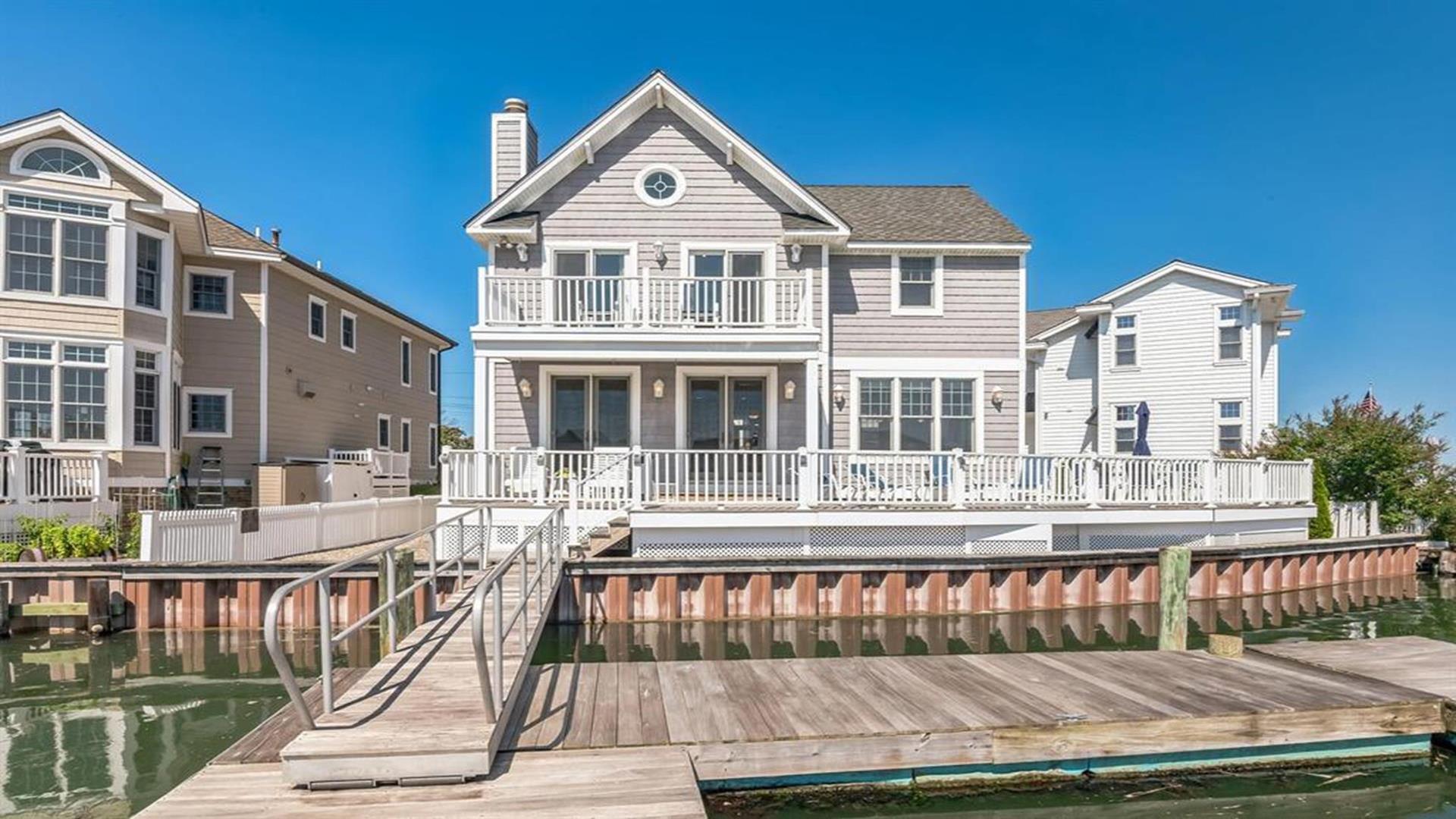8522 Sunset Drive, Stone Harbor (Bay Front)