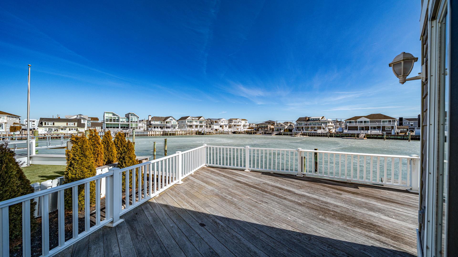 8522 Sunset Drive, Stone Harbor (Bay Front)