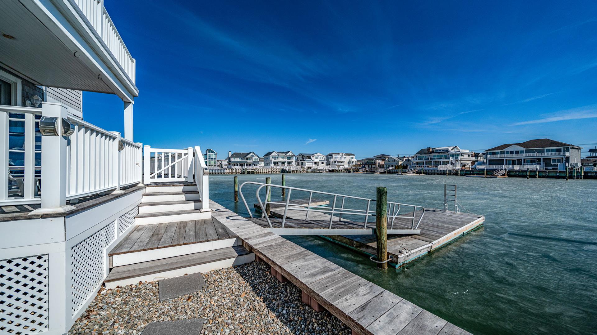 8522 Sunset Drive, Stone Harbor (Bay Front)