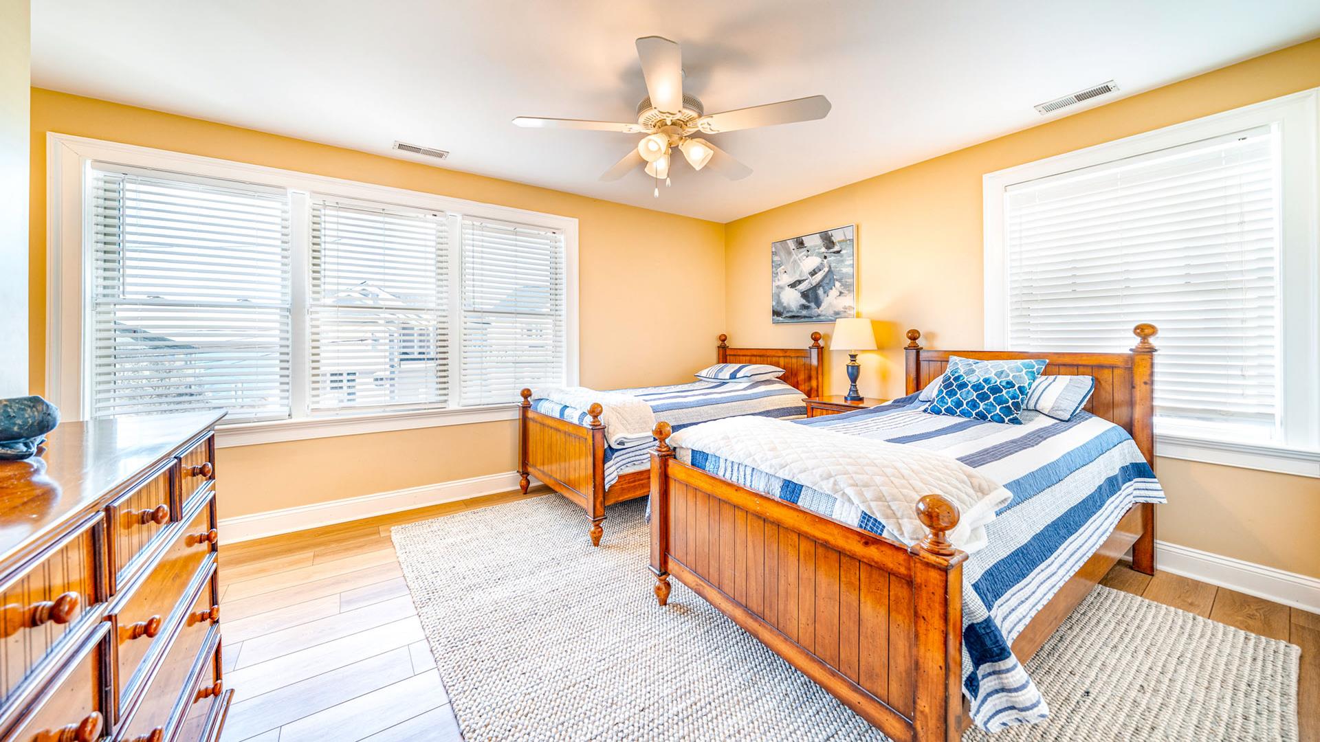 8522 Sunset Drive, Stone Harbor (Bay Front)