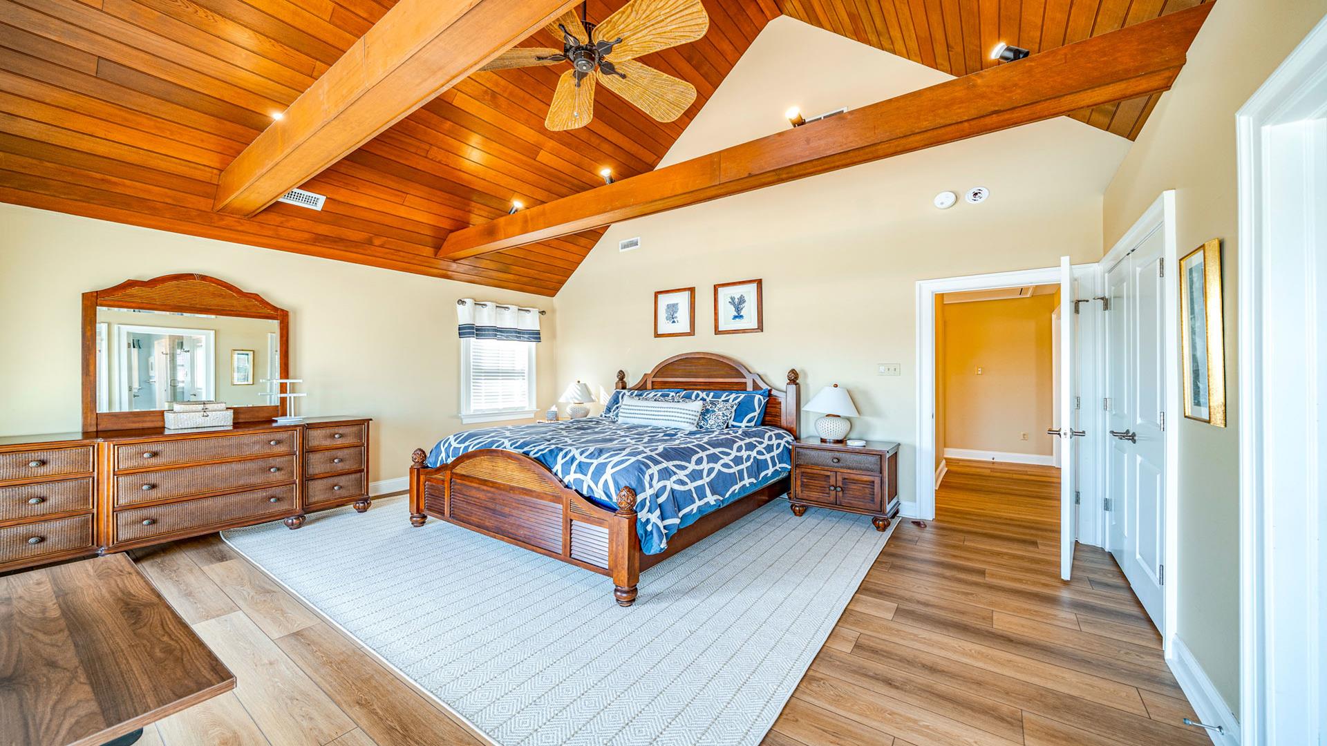 8522 Sunset Drive, Stone Harbor (Bay Front)