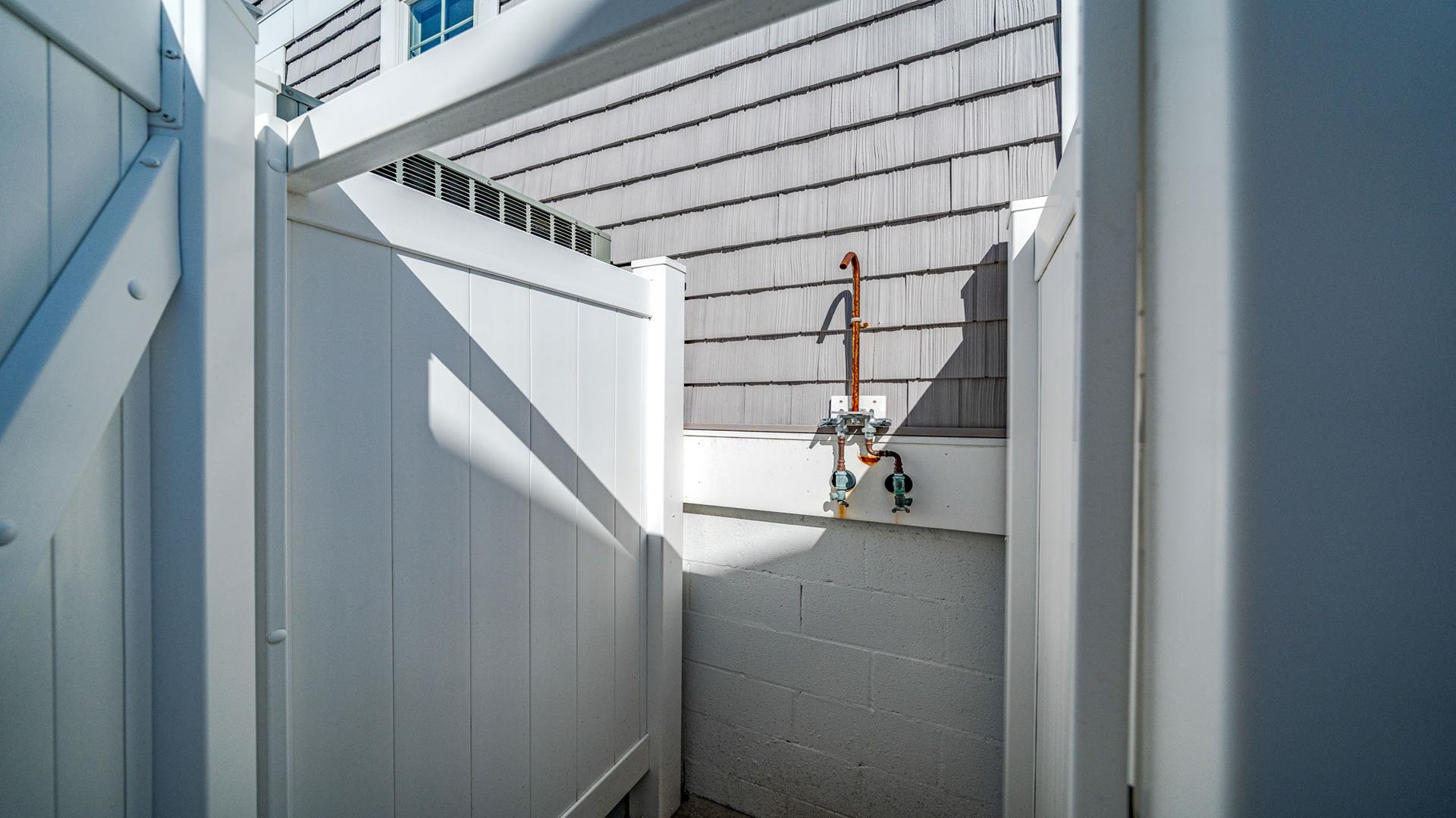 8522 Sunset Drive, Stone Harbor (Bay Front)