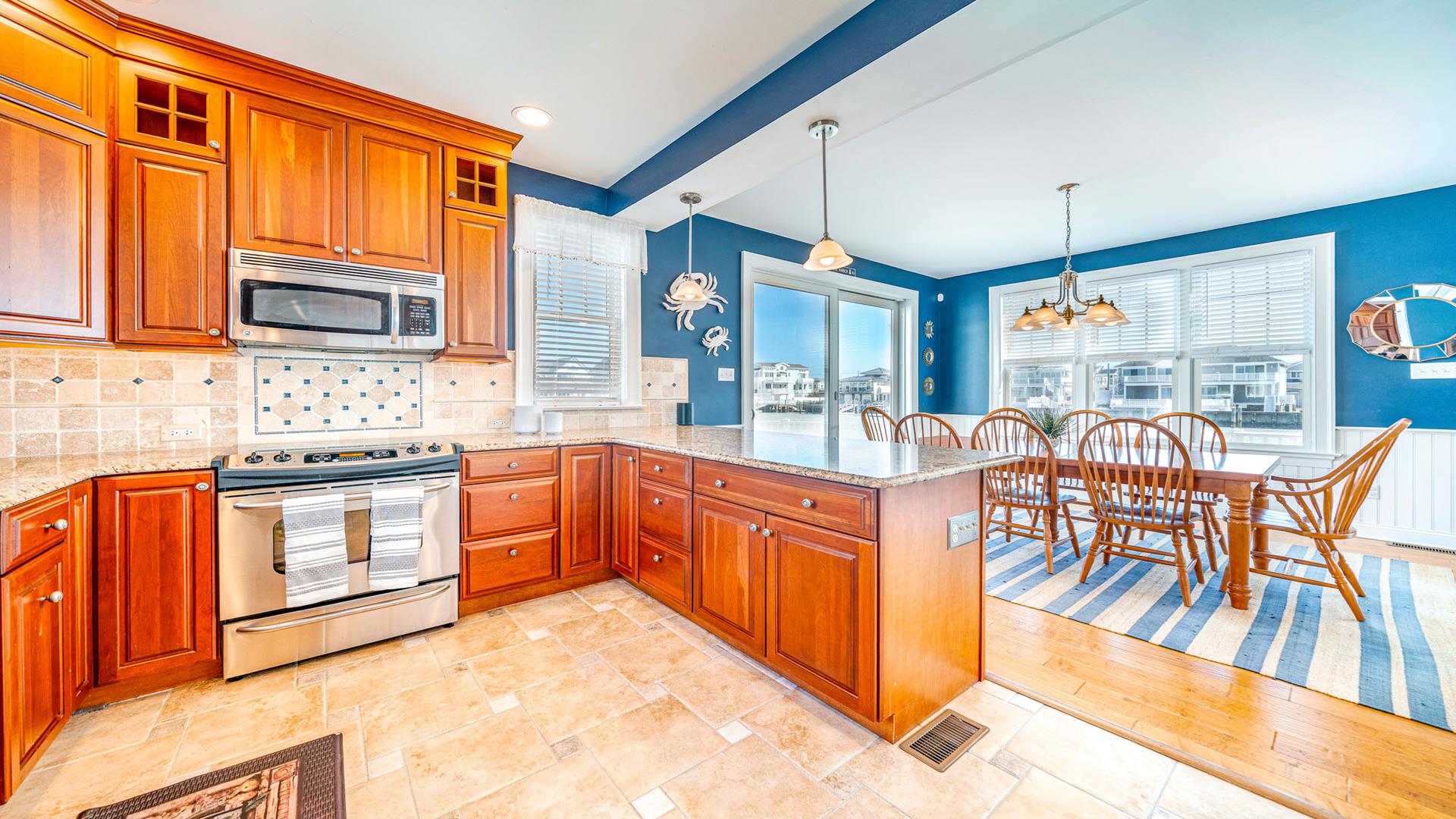 8522 Sunset Drive, Stone Harbor (Bay Front)