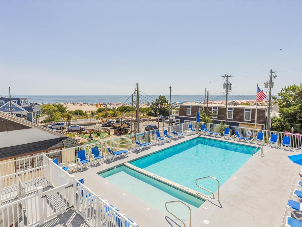 Time to Relax at The Tides - 206