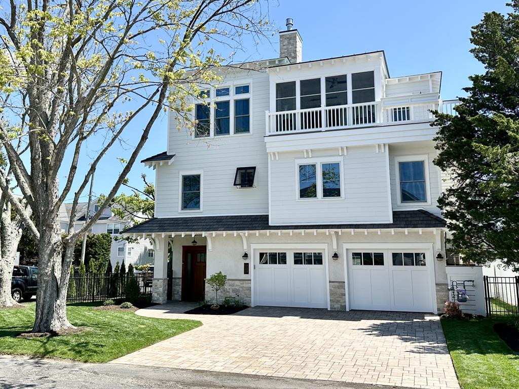 Modern Coastal Retreat - 325 First Ave