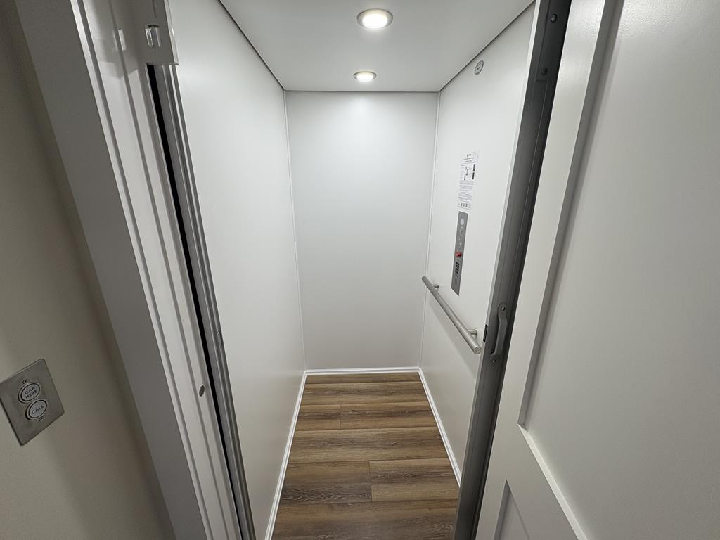 Modern Coastal Retreat - 325 First Ave | Photo 33