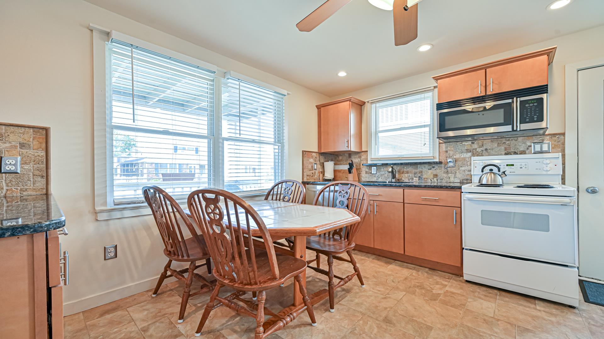 341 36th st, Brigantine (Beach Block)