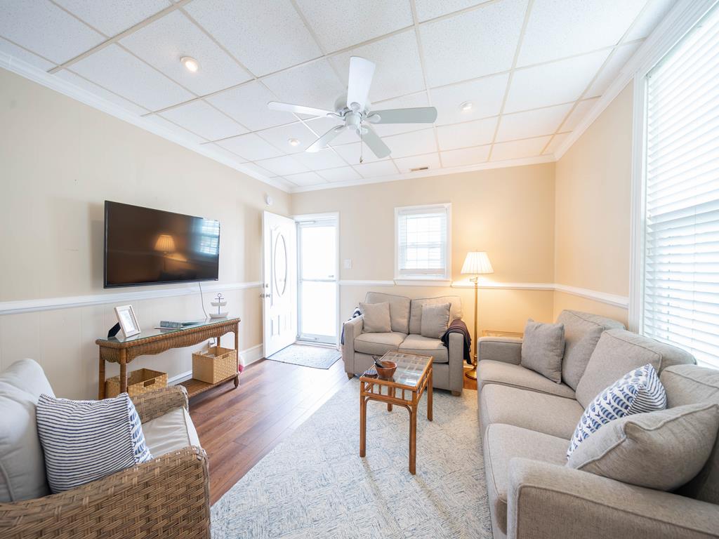 108 50th Street | Photo 4