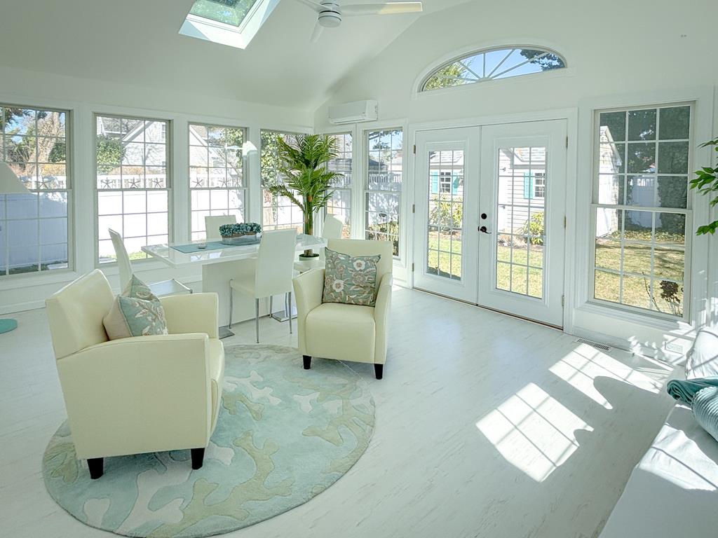 Charming Cape May Getaway – 325 Fourth Ave | Photo 13