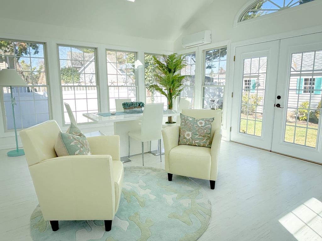 Charming Cape May Getaway – 325 Fourth Ave | Photo 15