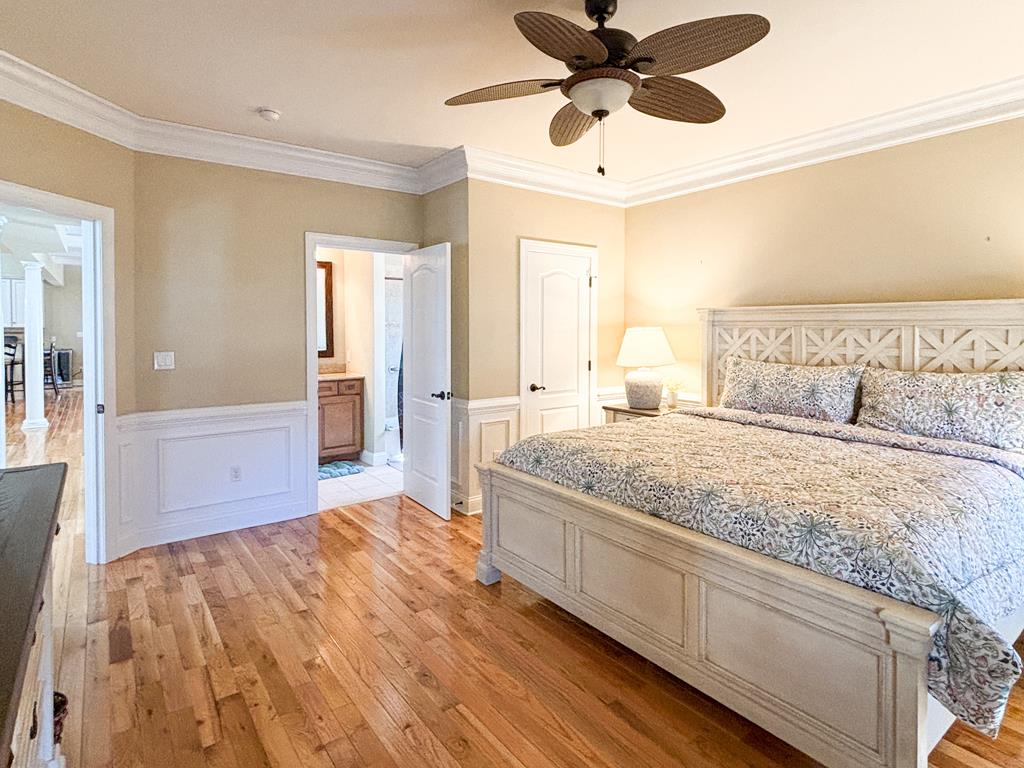 Charming Cape May Getaway – 325 Fourth Ave | Photo 17