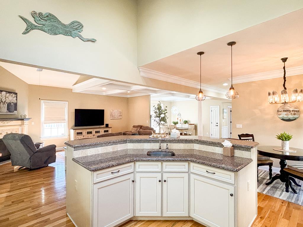 Charming Cape May Getaway – 325 Fourth Ave | Photo 8