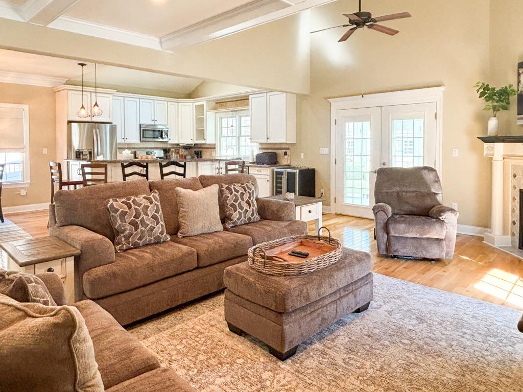 Charming Cape May Getaway – 325 Fourth Ave | Photo 9