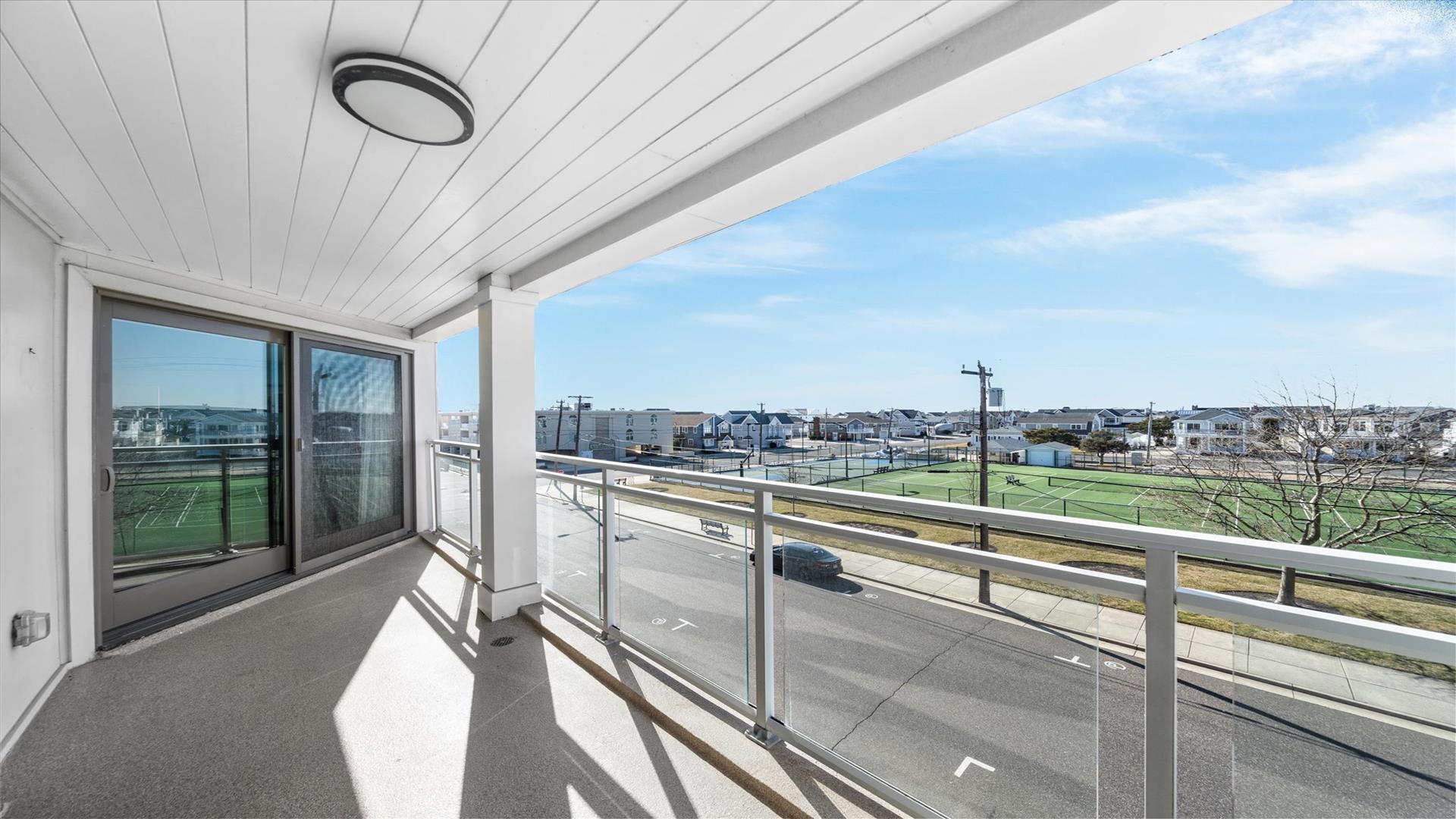 100 96th street, Stone Harbor (1 Block to Beach)