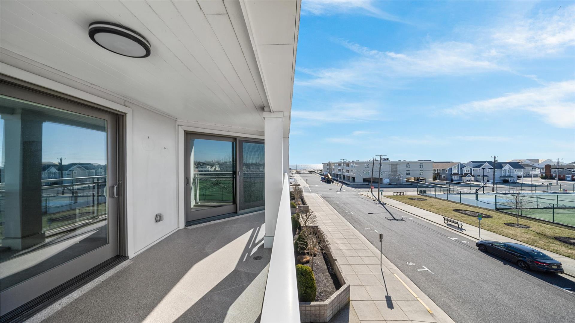 100 96th street, Stone Harbor (1 Block to Beach)