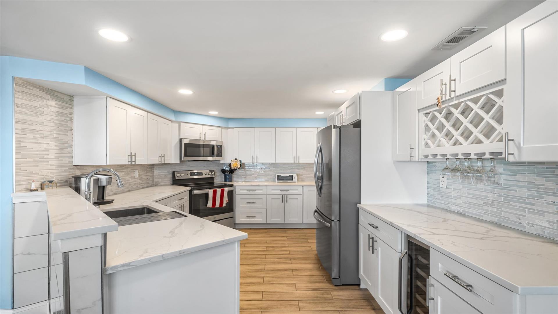 100 96th street, Stone Harbor (1 Block to Beach)